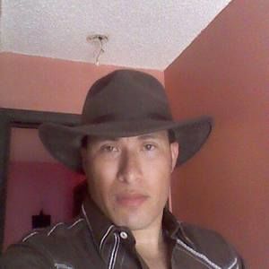 Meet your Posher, Luis